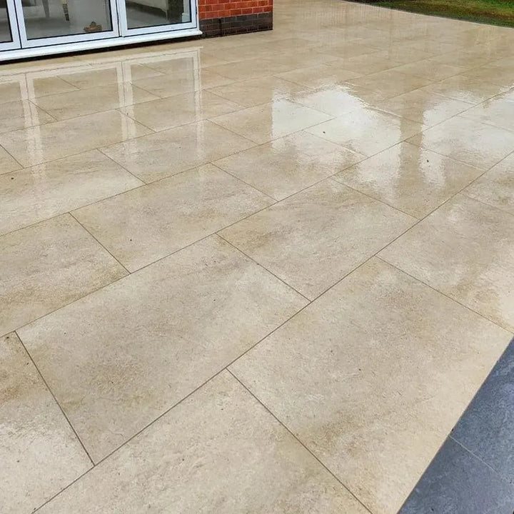 hammerstone beige porcelain paving 900x600